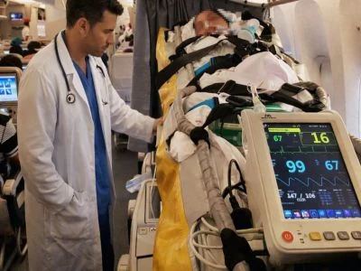 Yolcu uçağında doktorlu hasta transferi